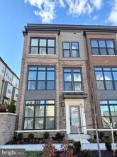 Building Photo - 5502 Topaz Ln