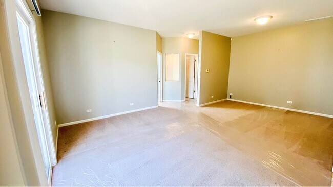 Building Photo - 591 Bridle Ct