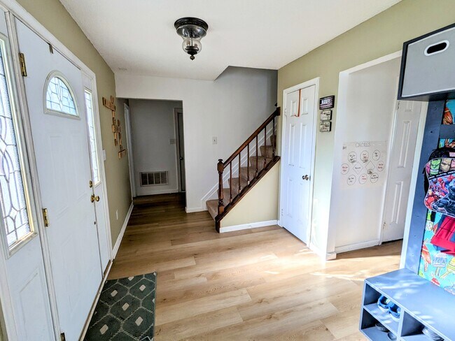 Photo - 928 Woodmark Ct House