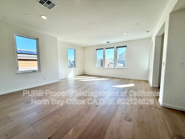 Foto del edificio - 6 Jasper Ct