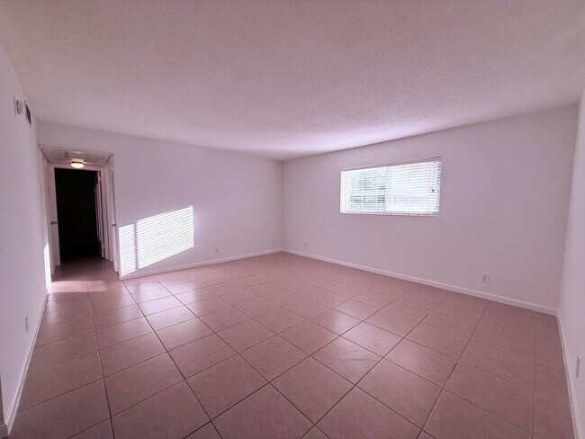 Foto del edificio - 402 Lake Shore Dr