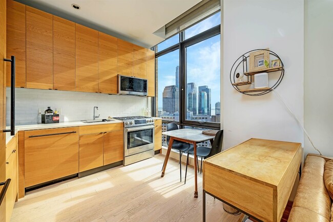 Photo - 10 Provost St House