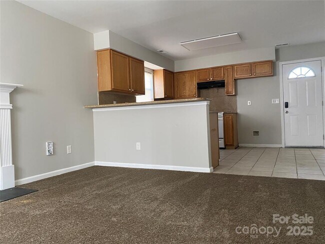 Foto del edificio - 3854 Bullard St