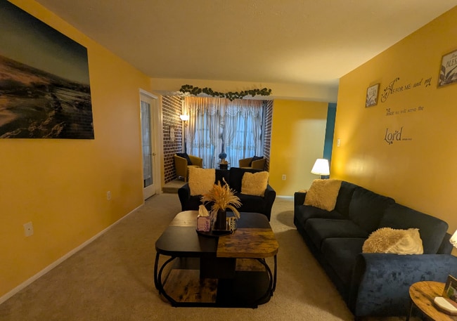 Photo - 7824 Hanover Pkwy Apartment