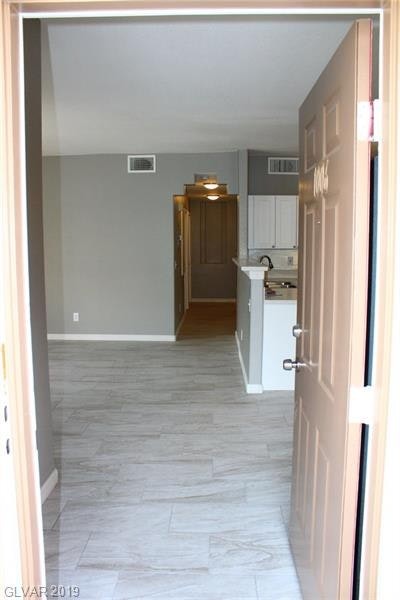 Building Photo - 2110 Los Feliz Street, Unit 1006
