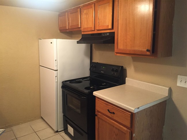 Foto del edificio - 7301 Melrose Ln