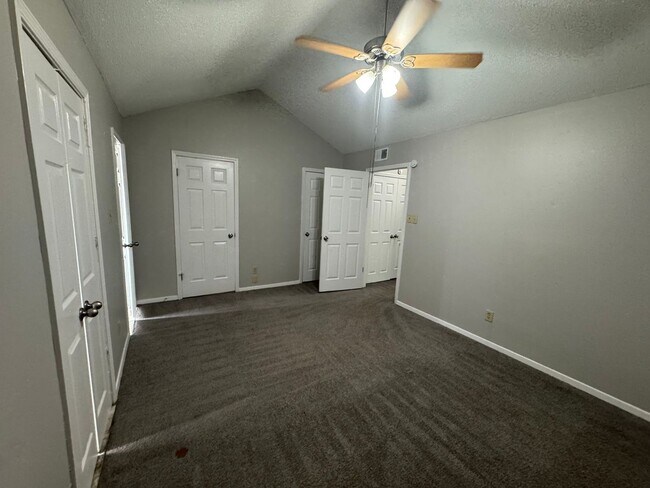 Foto del edificio - Welcome to 5252 Scottsdale!