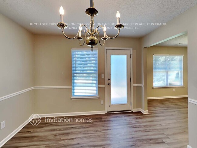 Foto del edificio - 401 Legend Creek Point