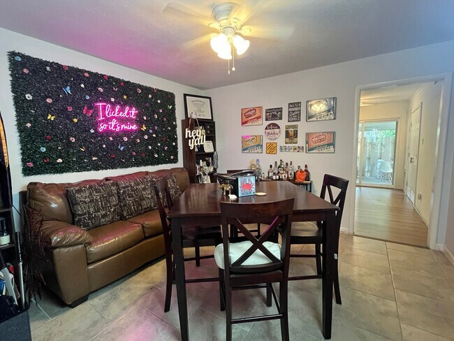 Foto del edificio - 7221 Beechnut St St