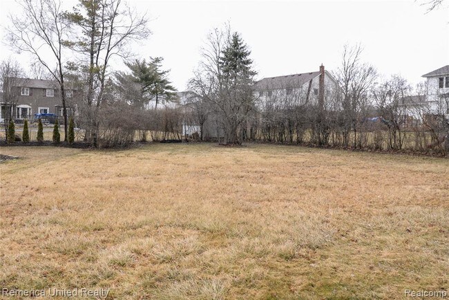 Building Photo - 18503 Valleyview St