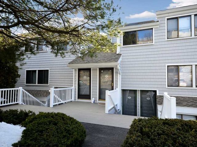 Exterior - 161 Rowayton Woods Dr