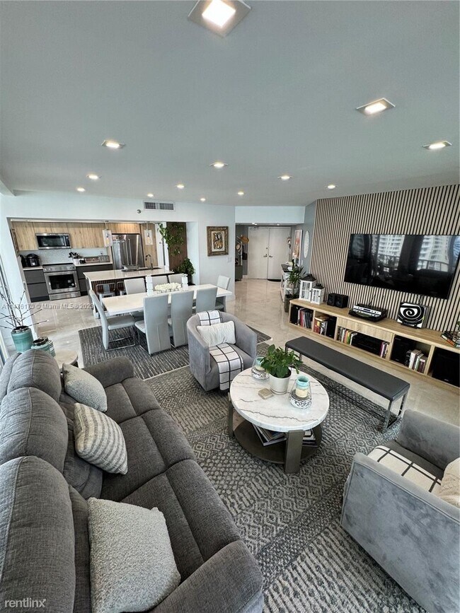 Foto del edificio - 3 br, 3 bath Condo - 520 Brickell Key Dr A...