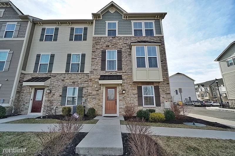Primary Photo - 3 br, 2.5 bath Townhome - 101 Bayside Cour...