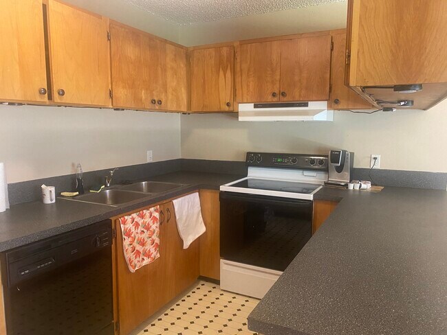 Foto del edificio - 1220 NW State St