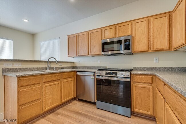 Foto del edificio - 8079 Duneville St