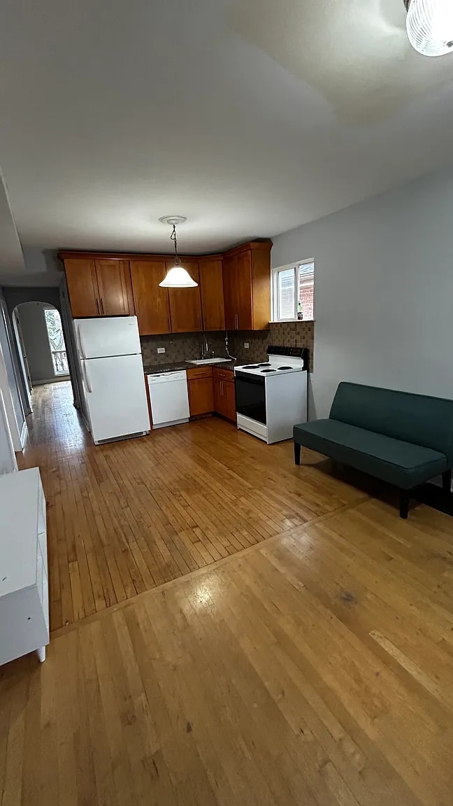 Foto del edificio - 2728 N Mulligan Ave