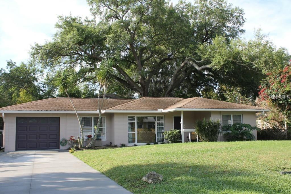 Primary Photo - 2222 Bougainvillea St