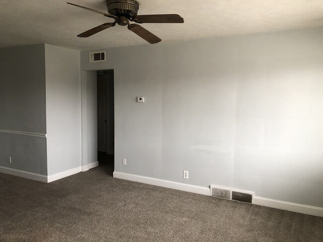 Living room 1 - 2209 Gerald Ct