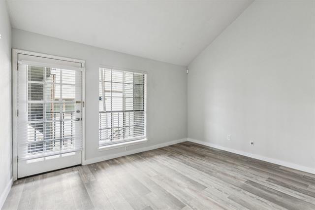 Foto del edificio - 6108 Abrams Rd
