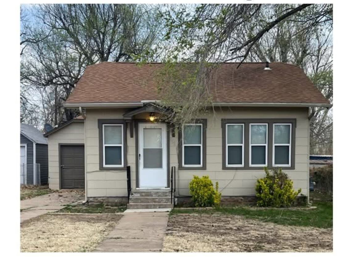 Primary Photo - 415 S 12th St