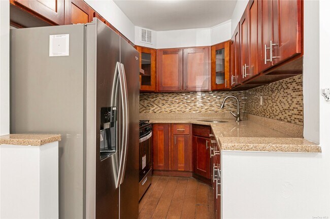 Foto del edificio - 140-55 34th Ave