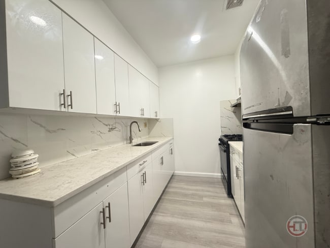 Photo - 1682 Topping Ave Townhome