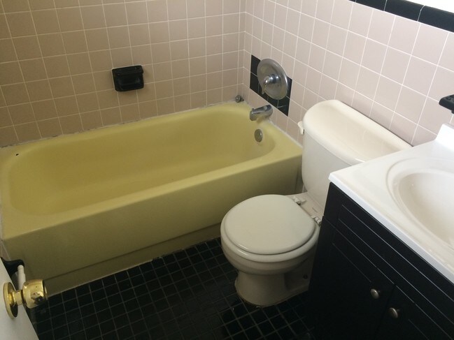 Foto del edificio - 247 SW 3rd Ave