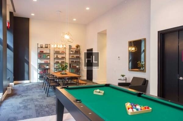 Foto del edificio - 4214 Crescent St