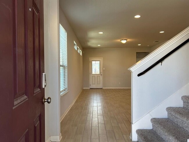 Building Photo - 124 Old Stage Coach Rd