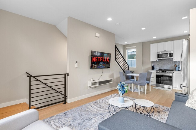 Foto del edificio - 305 18th Ave