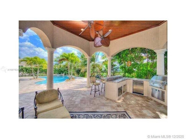 Foto del edificio - 10300 Sweet Bay St