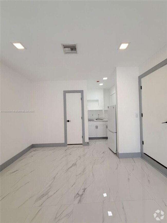 Building Photo - 4536 SW 142nd Pl