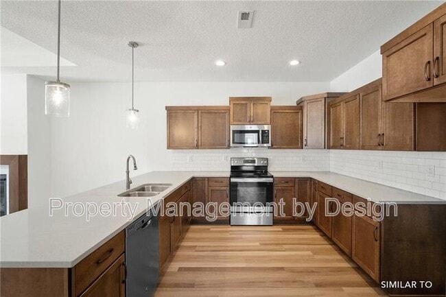 Building Photo - 8951 Calpurnia Dr