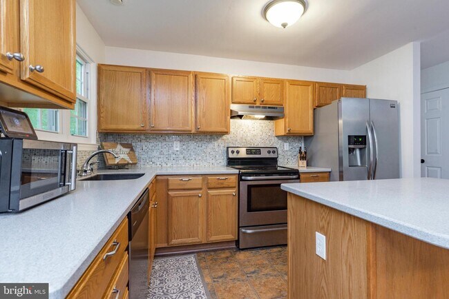 Foto del edificio - 48 Andrews Ct