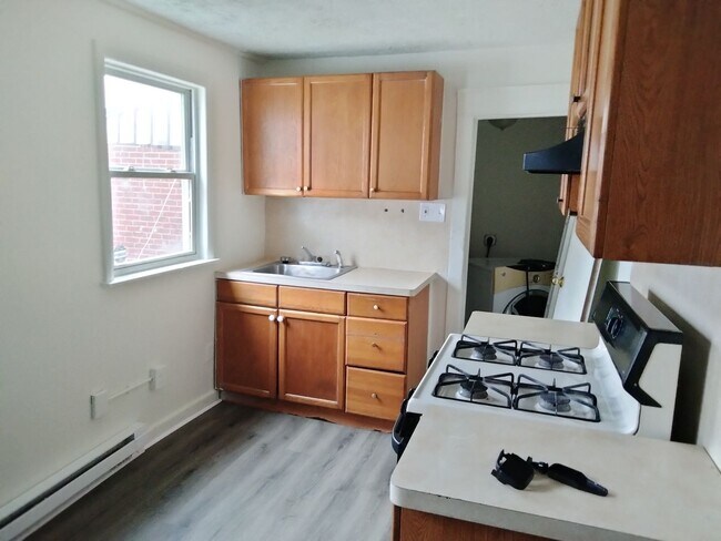 Foto del edificio - 3 Bedroom/1.5 Bathroom House in Allentown!