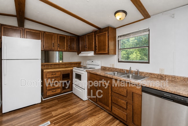Building Photo - 1086 Frye Rd