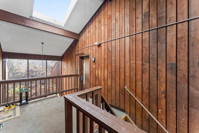 Building Photo - 1 Fairfield Ave