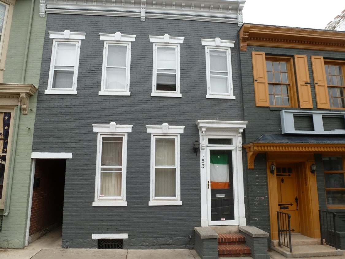 153 N Hanover St, Carlisle, PA 17013 Apartments in Carlisle, PA