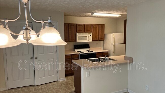Building Photo - 2075 Grove Way