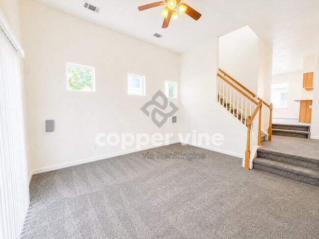 Foto del edificio - 11250 Florence St