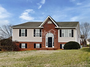 Building Photo - 5525 Bridgegate Dr