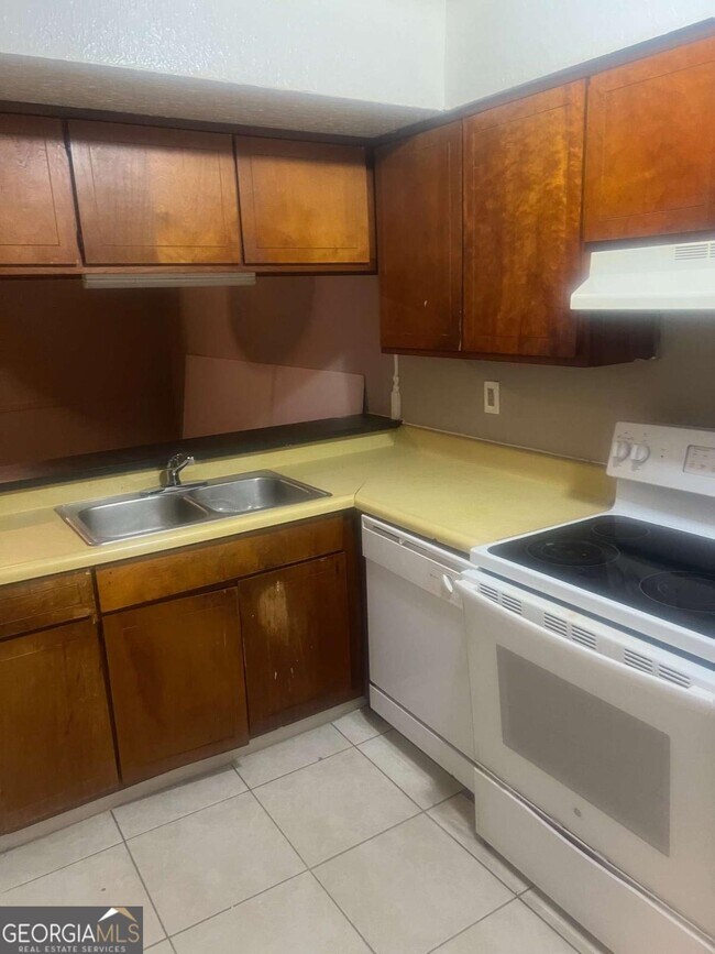 Foto del edificio - 5913 Sutcliff Square