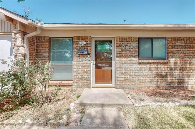 Building Photo - 102 Mariana Dr