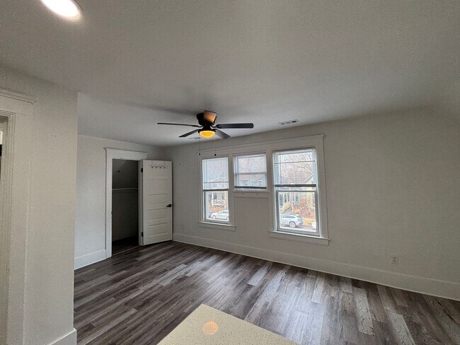 Foto del edificio - 4115 Whitman Ave