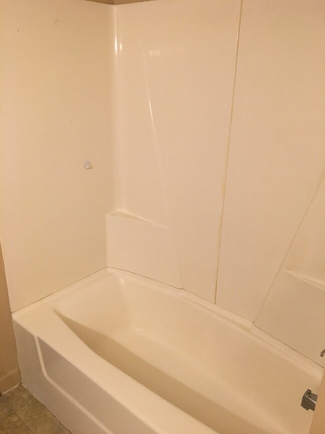 Building Photo - 403 W Lafollette St