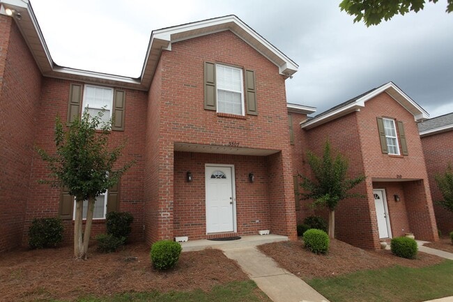 Photo - 1477 N Donahue Unit 2106 House