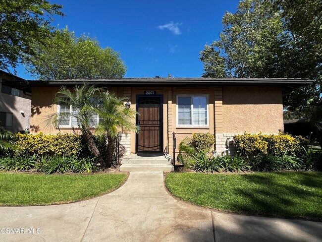 Foto del edificio - 2002 Calle La Sombra