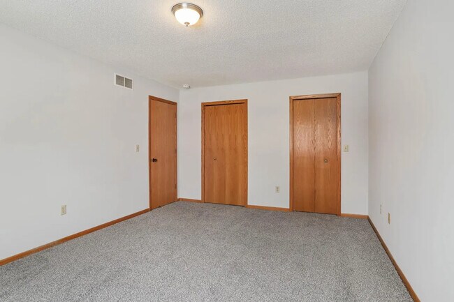 Foto del edificio - 9936 Fillmore St NE