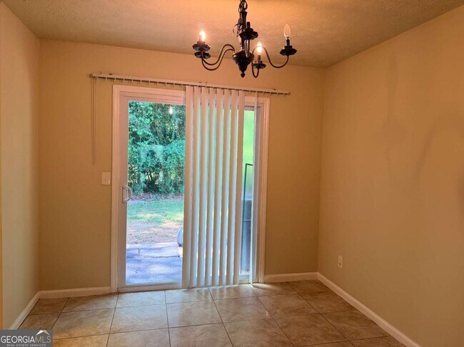 Foto del edificio - 728 Burnt Creek Dr NW