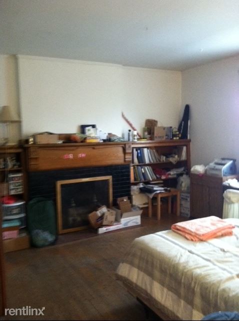 Building Photo - 101 N Quarry St